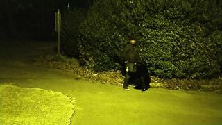 Fat dick needs to get rid of the cum and that's where I come in. I sucked a fat dick in the parking